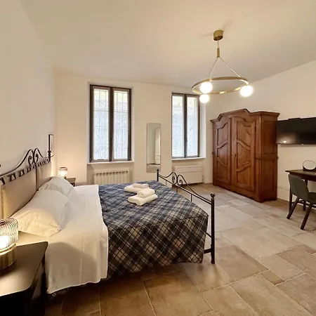 Apartment Navigli, Incantevole Dimora Storica Ristrutturata Vicino Metro, Con Wifi